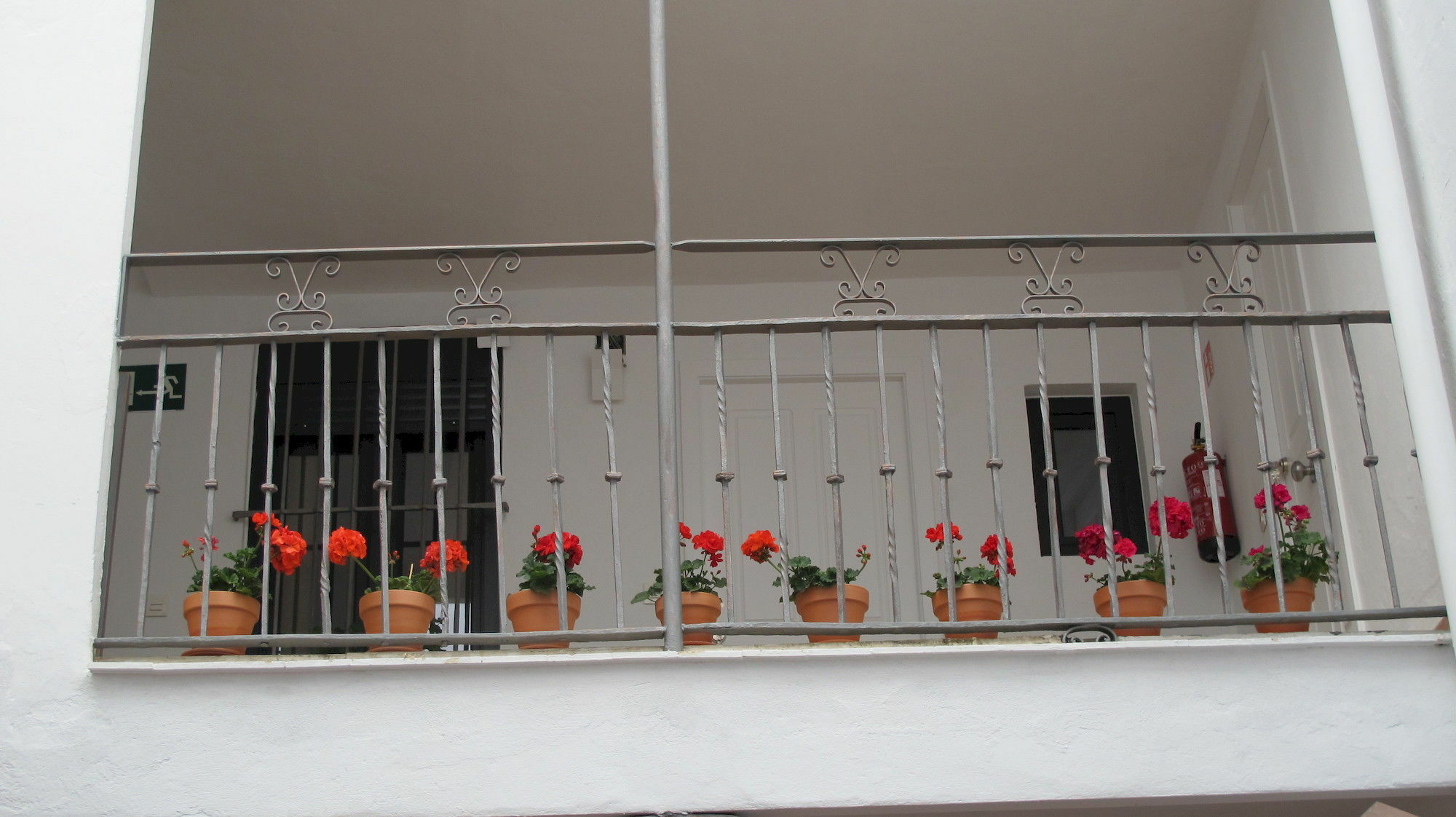 Selecta Apartments Los Venerables Seville Luaran gambar