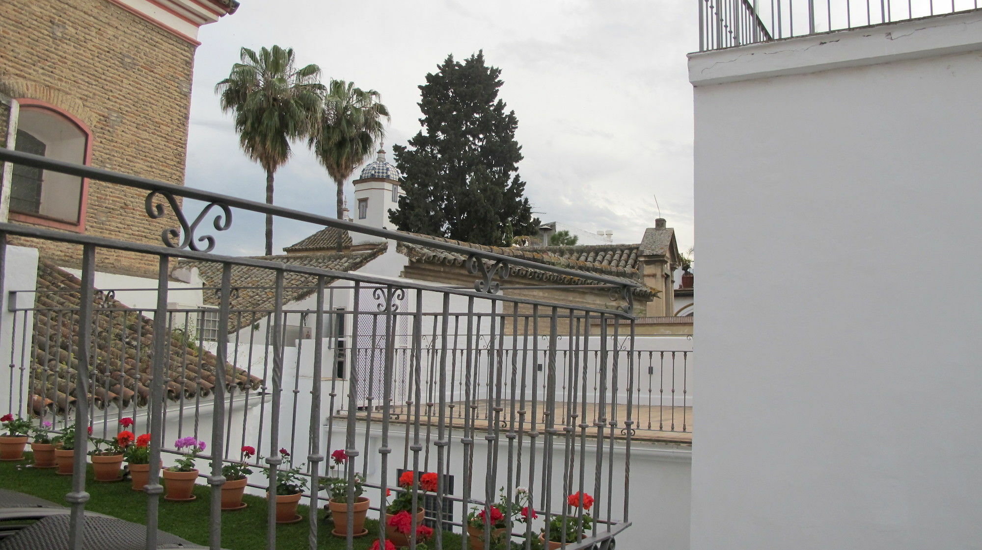 Selecta Apartments Los Venerables Seville Luaran gambar